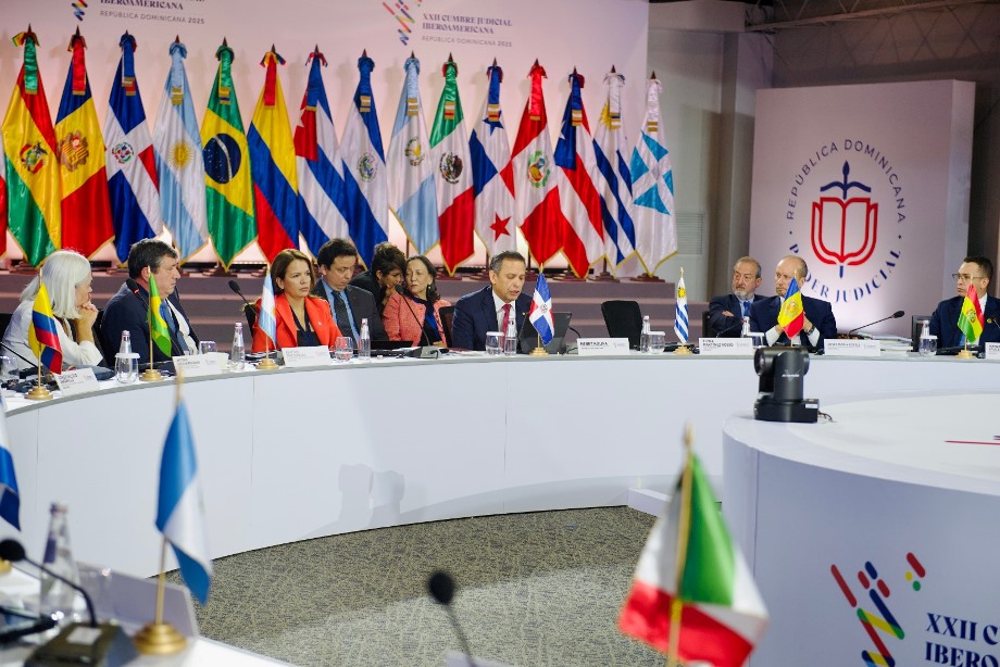 Font y Díaz Cordero, durante la XXII edición de la Cumbre Judicial Iberoamericana.