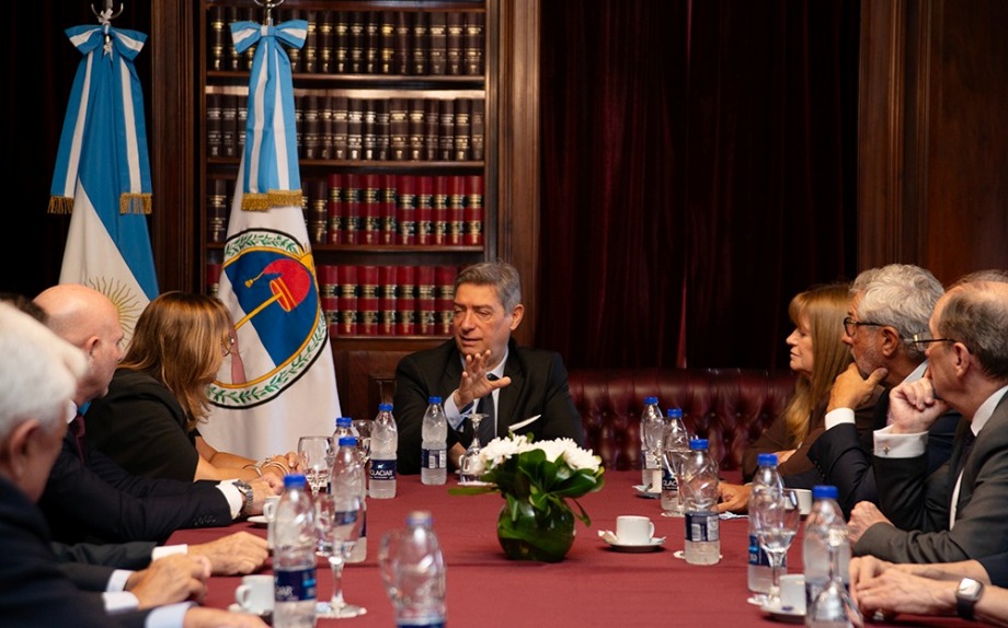 Encuentro de Horacio Rosatti con la comisión directiva de la JuFeJus.